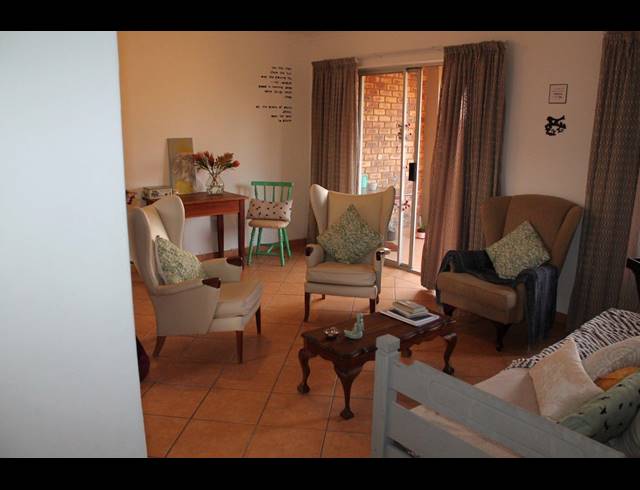 2 BEDROOM APARTMENT SOLD IN THERESAPARK